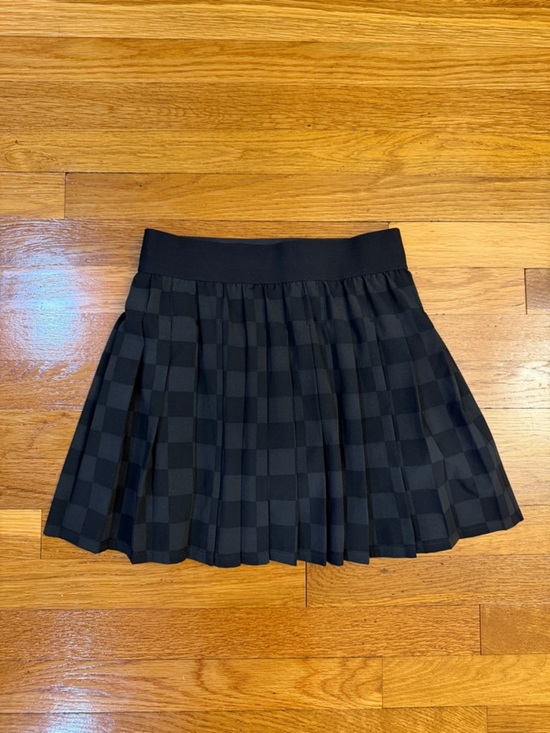 JoyLab Pants - JoyLab Checkered Pleated Skort (Skirt with Shorts) in Black - Size XS